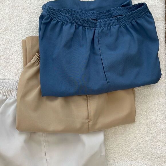 Lot of 3 Blair Women's Elastic Waist Mom Walking Shorts Blue Tan White Medium - Picture 4 of 7